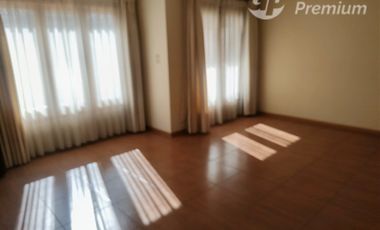 Casa en Venta en Chacabuco a pasos de Colegio Marista