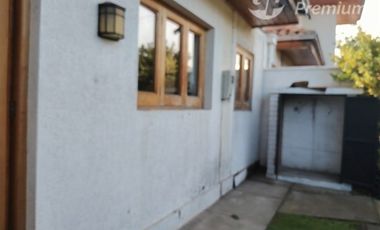 Casa en Venta en Chacabuco a pasos de Colegio Marista