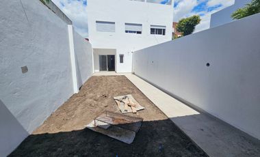 VENTA P.H. 2 AMIENTES PREMIUM JARDIN PARRILLA