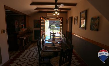CASA 7 AMB EN VENTA MONTE GRANDE IDEAL DOS FAMILIA