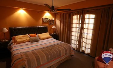 CASA 7 AMB EN VENTA MONTE GRANDE IDEAL DOS FAMILIA