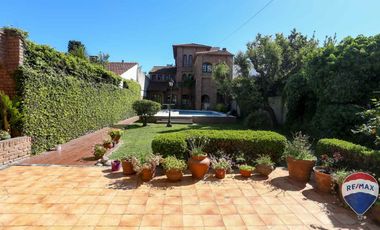CASA 7 AMB EN VENTA MONTE GRANDE IDEAL DOS FAMILIA