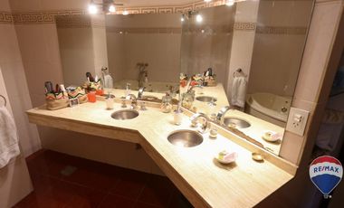 CASA 7 AMB EN VENTA MONTE GRANDE IDEAL DOS FAMILIA