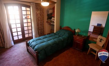 CASA 7 AMB EN VENTA MONTE GRANDE IDEAL DOS FAMILIA
