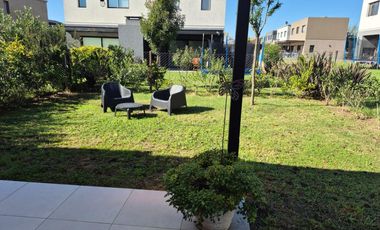 Venta Dúplex - 5 ambientes en Barrio El Aljibe - Manzanares