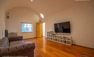 Casa en Venta con Alberca Fracc Las Palmas Zona Andares Puerta de Hierro Zapopan