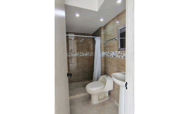 Vendo Apartamento 5to piso en Palmetun park