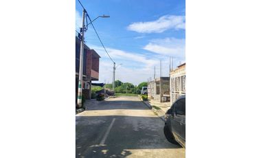 Vendo Casa de 2 pisos Paisaje de las flores