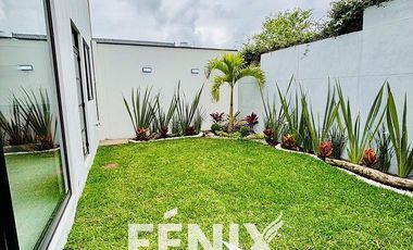 Casa en venta en Fracc. Paseo Real – Amplio Jardín con asador, acabados premium