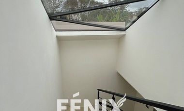 Casa en venta en Fracc. Paseo Real – Amplio Jardín con asador, acabados premium