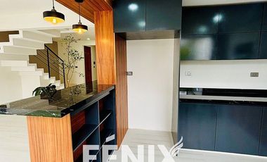 Casa en venta en Fracc. Paseo Real – Amplio Jardín con asador, acabados premium