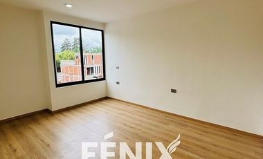 Casa en venta en Fracc. Paseo Real – Amplio Jardín con asador, acabados premium
