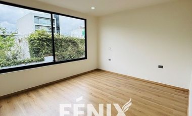 Casa en venta en Fracc. Paseo Real – Amplio Jardín con asador, acabados premium