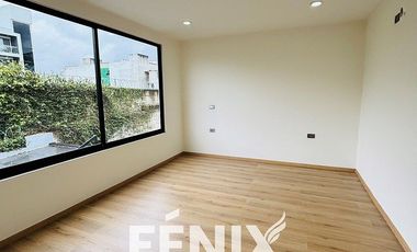 Casa en venta en Fracc. Paseo Real – Amplio Jardín con asador, acabados premium