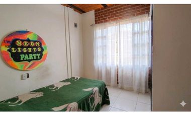 Vendo Casa 2 pisos apartamento + dos locales