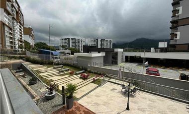 SE ARRIENDA APARTAMENTO EN LA AVENIDA CENTENARIO