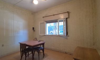 Venta | PH | Florida Oeste | 4 ambientes | Al frente | C/ Patio y Cochera | Apto Crédito