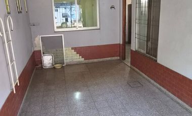 Venta | PH | Florida Oeste | 4 ambientes | Al frente | C/ Patio y Cochera | Apto Crédito