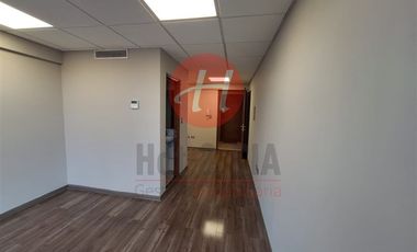 Oficina en Arriendo en Edificion Uno K