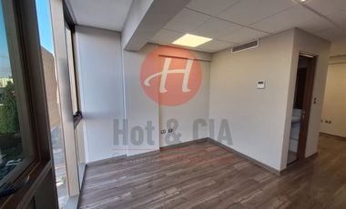 Oficina en Arriendo en Edificion Uno K