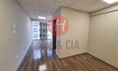 Oficina en Arriendo en Edificion Uno K