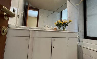 ESTILO PENTHOUSE BARRIO EL GOLF INCLUYE 3 estacionamientos