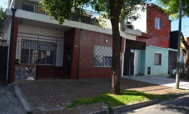 VENTA PH 3 AMBIENTES CON PATIO, TERRAZA Y QUINCHO EN VICTORIA