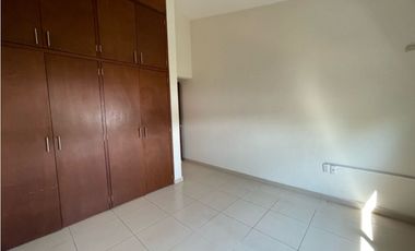 CASA EN RENTA  AL SUR DE CUERNAVACA EXCELENTE UBICACIÓN ZONA TRANQUILA