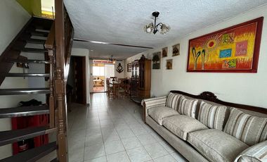 Casa + Local Comercial equipado - Doña Ignacia III