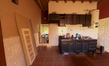 CASA EN VENTA 3 DORMITORIOS CON DEPTO. INDEPENDIENTE EN LAS HERAS
