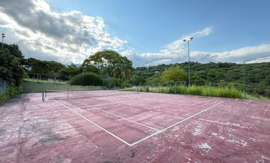 Hermosa casa de 3 dormitorios en Raco, terreno de 1.4 hectáreas con cancha de tenis, apta crédito