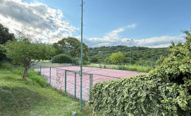 Hermosa casa de 3 dormitorios en Raco, terreno de 1.4 hectáreas con cancha de tenis, apta crédito
