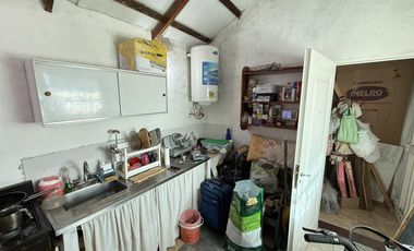 Local - Belen de Escobar - Asborno y Santa Fe