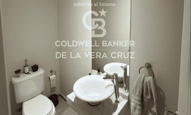 Departamento de tres habitaciones sobre boulevard