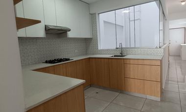 Alquiler De Departamento En San Isidro
