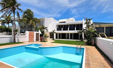Casa en venta en Veracruz con vista al Mar y Alberca Fracc. Costa de Oro