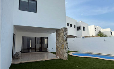 | Exclusiva casa en renta dentro de una excelente zona residencial |