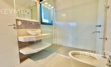 Casa en alquiler en barrio cerrado El Yacht, 4 habitaciones, amarra al agua