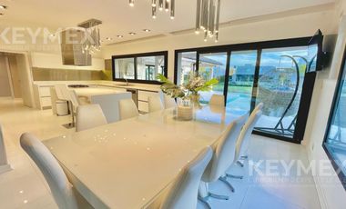 Casa en alquiler en barrio cerrado El Yacht, 4 habitaciones, amarra al agua