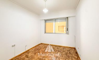 Departamento 2 AMB C/DEPENDENCIA Y BALCON A LA CALLE!