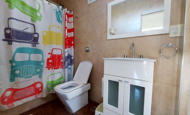 Casa en Alquiler de 5 Ambientes en El Carmencito