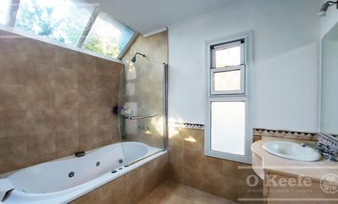 Casa en Alquiler de 5 Ambientes en El Carmencito