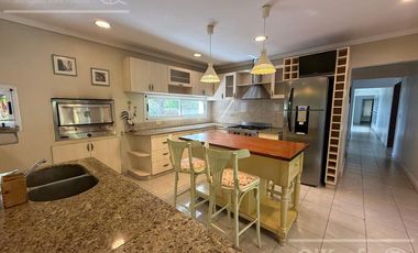 Casa en Alquiler de 5 Ambientes en El Carmencito