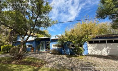 Casa en Alquiler de 5 Ambientes en El Carmencito