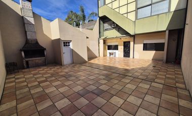 Casa 3ambientes ALQUILER en Gerli