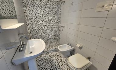 Casa 3ambientes ALQUILER en Gerli