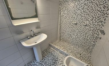 Casa 3ambientes ALQUILER en Gerli