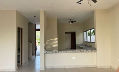 CASA EN VENTA RESIDENCIAL YA'AX LU'UM CONKAL -YAXKUKUL