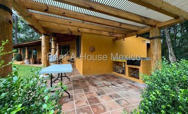 Casa en Renta en Valle de Bravo, Valle de Bravo CR 26-2864.