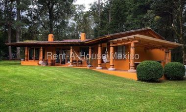Casa en Renta en Valle de Bravo, Valle de Bravo CR 26-2864.